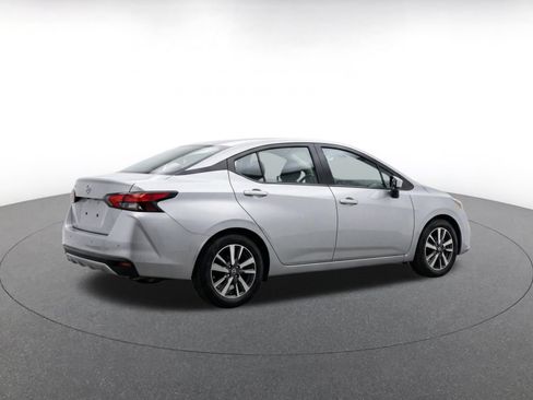 Used 2025 Nissan Versa SV FWD image 9