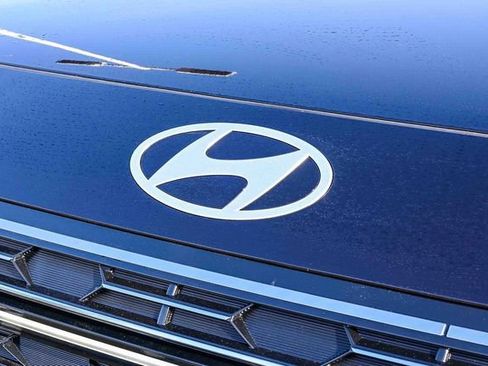New 2026 Hyundai Palisade Calligraphy FWD image 6