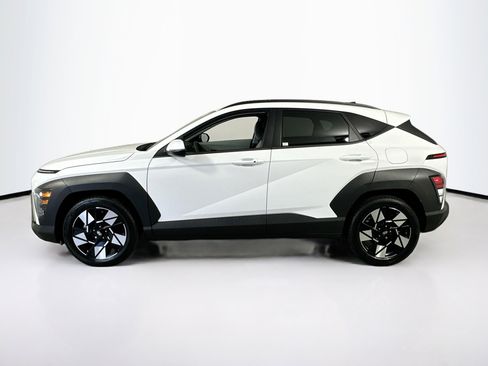 Used 2024 Hyundai Kona SEL image 8