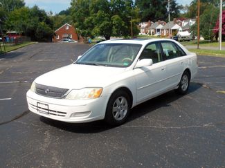 Used 2002 Toyota Avalon XL image 1