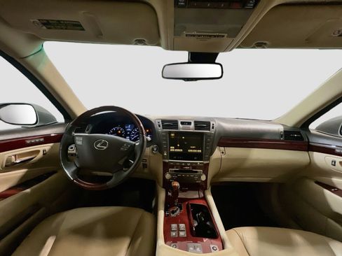 Used 2010 Lexus LS 460 AWD w/ Comfort Pkg image 17