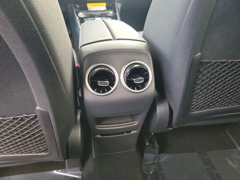 Certified 2025 Mercedes-Benz GLB 250 image 12