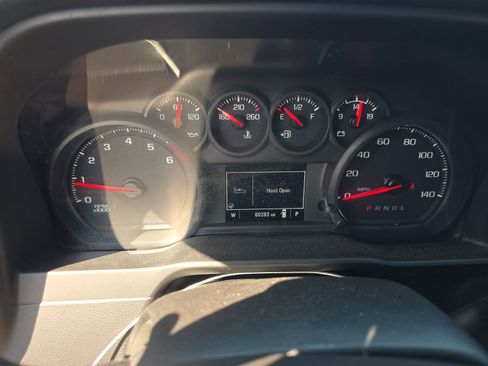 Used 2020 Chevrolet Silverado 1500 Custom w/ Custom Value Package image 15