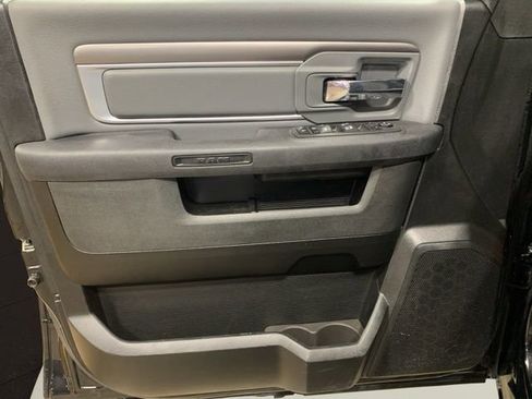 Used 2022 RAM 1500 Classic SLT image 22