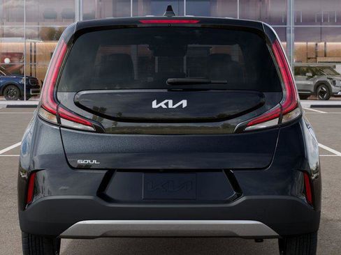 New 2025 Kia Soul LX image 13