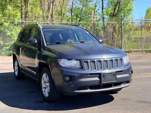 Used 2014 Jeep Compass 4WD image 2