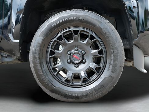 Used 2025 Toyota Tacoma SR5 w/ Blackout Plus Package (GST) AWD/4WD image 9