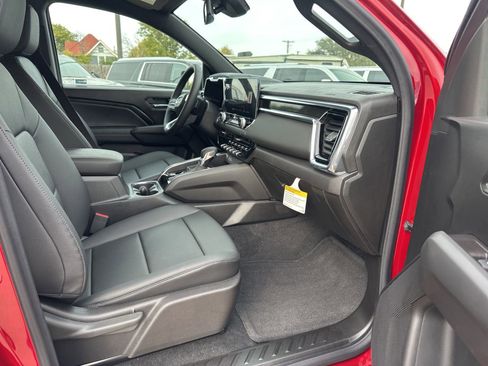 New 2026 GMC Canyon Elevation w/ Convenience Package image 21