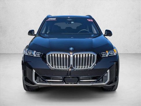 Used 2025 BMW X5 xDrive50e w/ Parking Assistance Package image 2