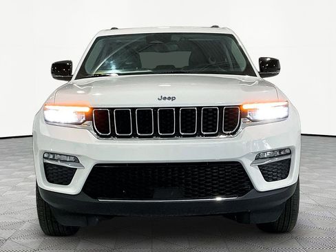 Used 2022 Jeep Grand Cherokee Limited 4xe image 2