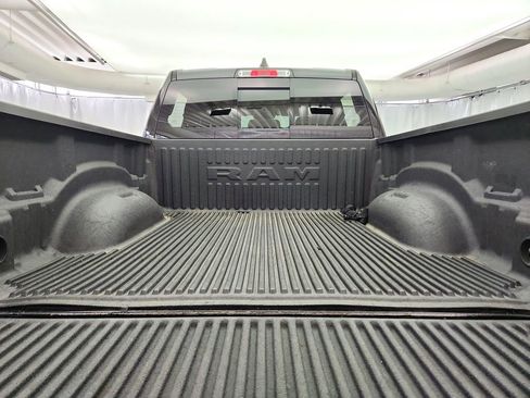 Used 2019 RAM 1500 Big Horn AWD/4WD image 30