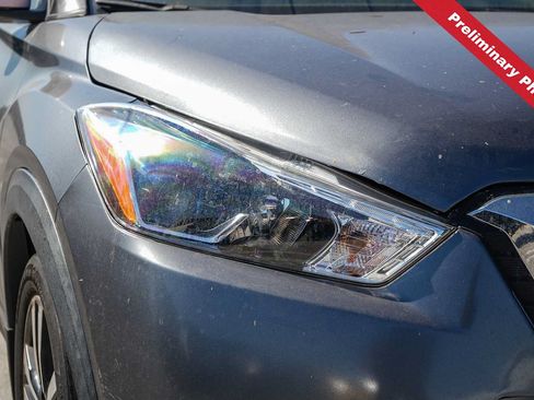 Used 2020 Nissan Kicks SR w/ SR Premium Package FWD image 4