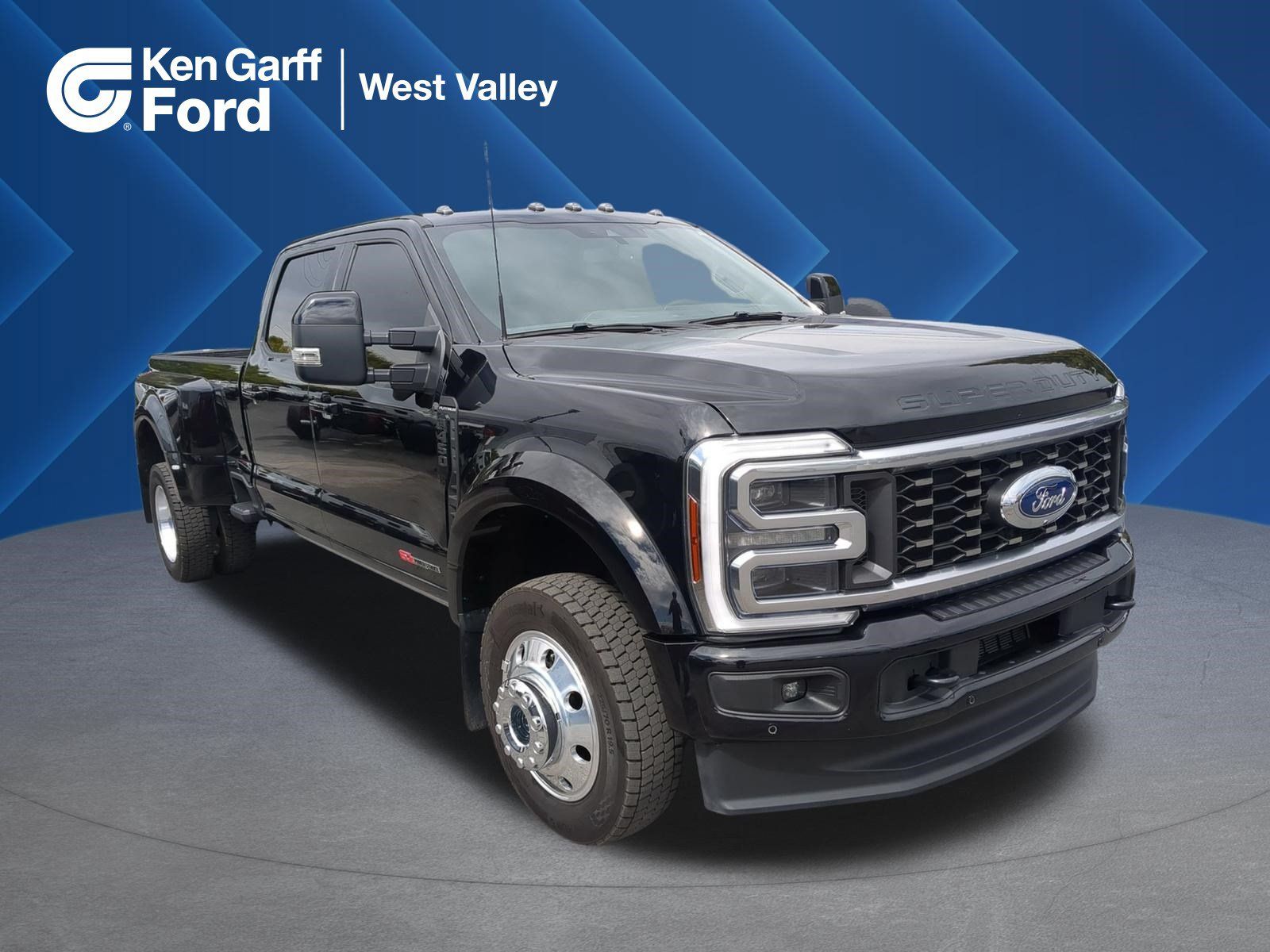 Used 2026 Ford F450 Platinum w/ FX4 Off-Road Package AWD/4WD image 1
