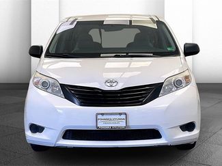 Used 2015 Toyota Sienna L video 2