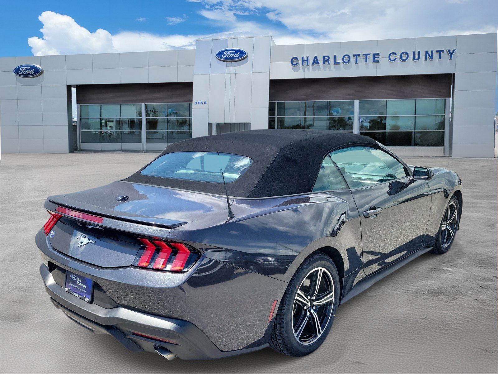 Used 2024 Ford Mustang Premium RWD image 5