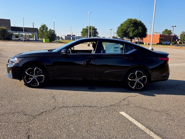 New 2026 Nissan Altima 2.5 SR w/ SR Premium Package FWD image 4
