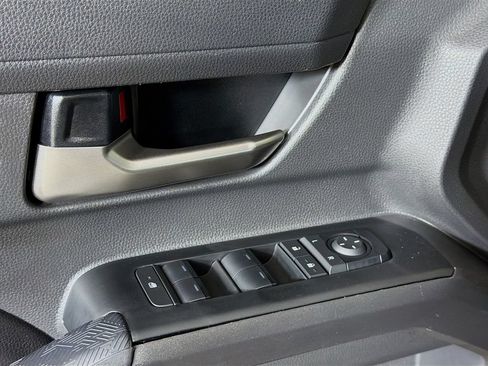 Certified 2025 Toyota Tacoma TRD Off-Road w/ TRD Off Road Premium Package AWD/4WD image 18