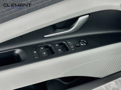 New 2026 Hyundai Elantra Limited FWD image 24