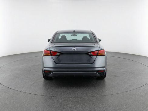 Used 2025 Nissan Altima 2.5 SV image 7