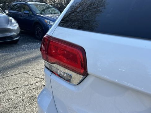 Used 2019 Jeep Grand Cherokee Limited image 21