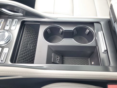 New 2026 Lincoln Nautilus Premier w/ Equipment Group 102A image 27