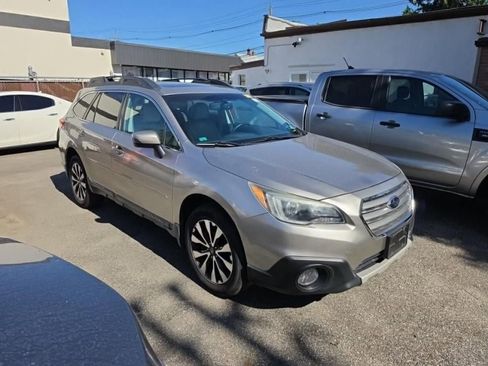 Used 2016 Subaru Outback 2.5i Limited AWD/4WD image 3