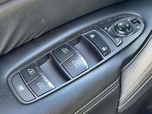 Used 2016 INFINITI QX80 Luxe w/ 22" Wheel Package image 20