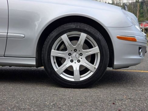 Used 2007 Mercedes-Benz E 350 4MATIC Sedan image 38