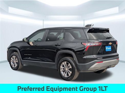 Used 2025 Chevrolet Equinox LT FWD image 4
