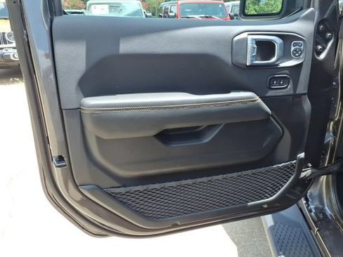 New 2026 Jeep Gladiator Sport AWD/4WD image 19