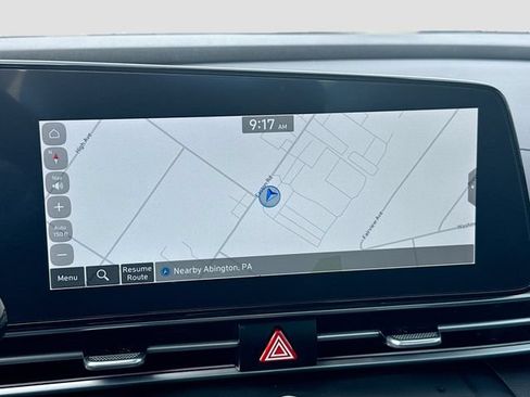 Used 2024 Hyundai Elantra SEL FWD image 17