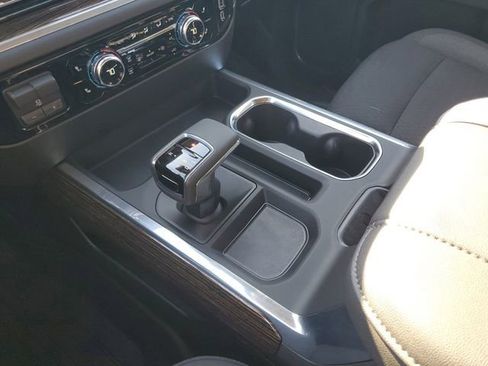 New 2026 GMC Sierra 1500 Elevation image 18