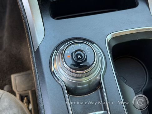 Used 2020 Ford Fusion SE image 28