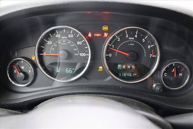 Used 2014 Jeep Wrangler Unlimited Sahara AWD/4WD image 13