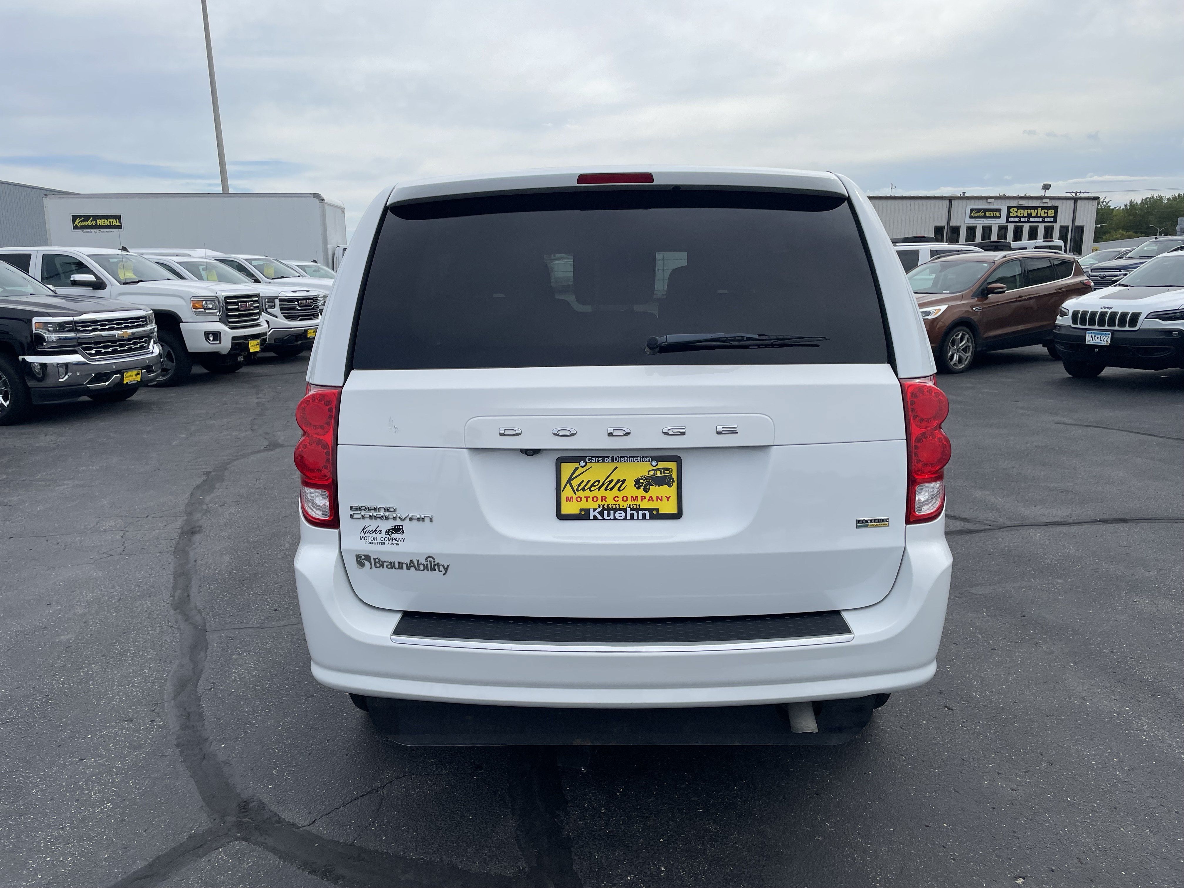 Used 2019 Dodge Grand Caravan SE FWD image 7