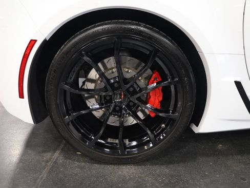 Used 2016 Chevrolet Corvette Z06 w/ 2LZ Preferred Equipment Group image 11