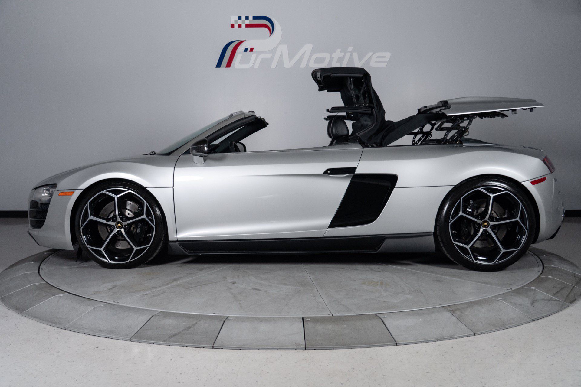 Used 2012 Audi R8 V10 AWD/4WD image 9