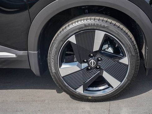 New 2026 Nissan Kicks SR image 10