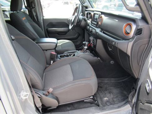 Used 2021 Jeep Gladiator Mojave AWD/4WD image 10
