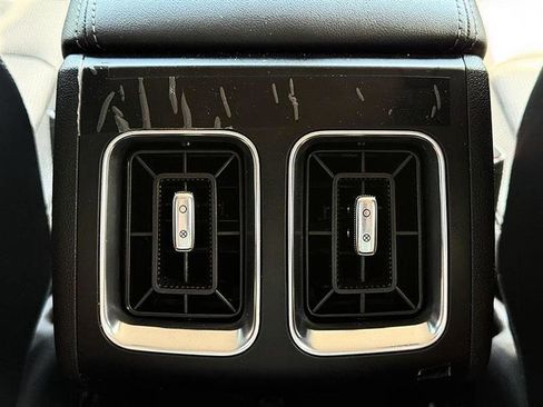 Used 2025 Kia Sorento S w/ Panoramic Sunroof Package FWD image 44