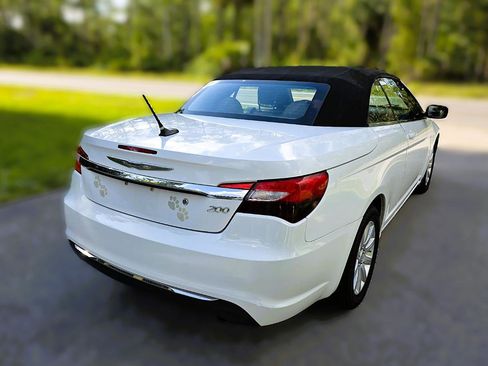 Used 2012 Chrysler 200 Touring image 5