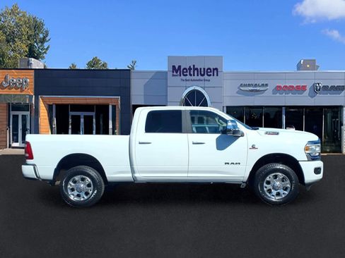 Used 2024 RAM 2500 Laramie w/ Safety Group AWD/4WD image 2