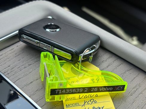 New 2026 Volvo XC90 B6 Ultra w/ Protection Package Premier image 24