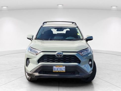 Used 2021 Toyota RAV4 XLE w/ Convenience Package AWD/4WD image 3