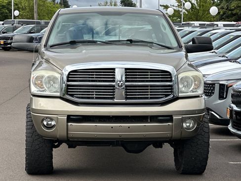 Used 2007 Dodge Ram 2500 Truck Laramie AWD/4WD image 9