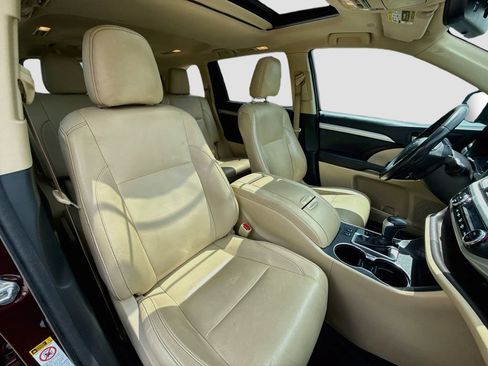 Used 2018 Toyota Highlander XLE FWD image 32