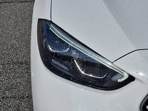 Used 2025 Mercedes-Benz C 300 4MATIC Sedan image 9