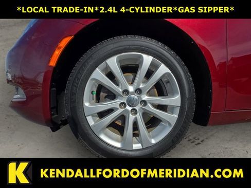 Used 2015 Chrysler 200 Limited w/ Convenience Group image 14