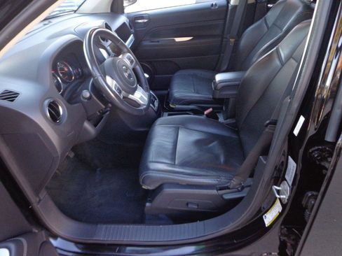 Used 2016 Jeep Compass High Altitude image 9