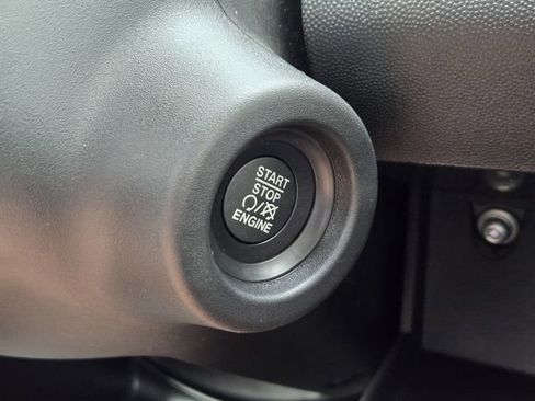 Used 2025 RAM ProMaster 2500 image 22